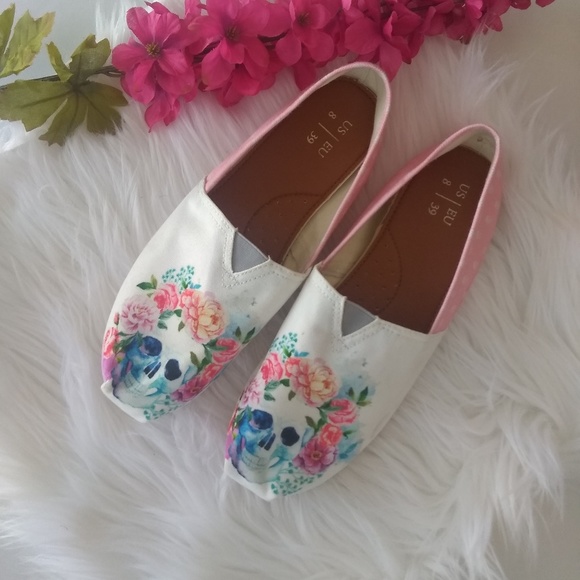 Shoes - White Sugar Skull Pink Polka Dot Loafer Flats